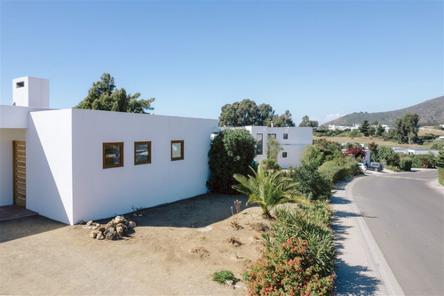 Excelente Casa Con Inmejorable Ubicación En Marbella
