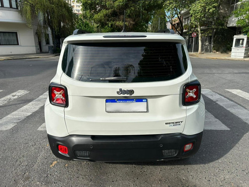 Imagen 4 de 25 de Jeep Renegade Sport Plus 2017 Gpdevoto