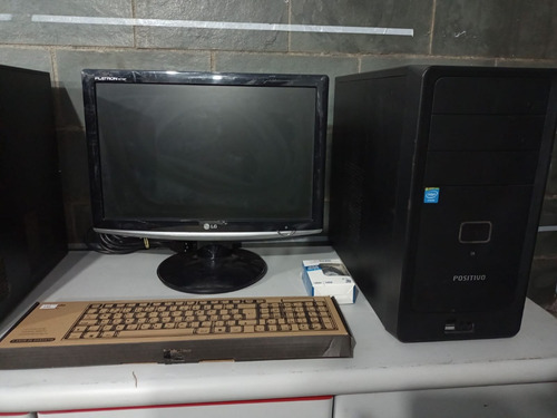 Imagem 1 de 3 de Cpu Usada Positivo Celeron + Monitor Usado 17 Wide Polegadas