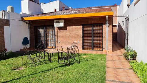 Imagen 25 de 26 de Venta De Casa 4 Ambientes En Caseros, Tres De Febrero