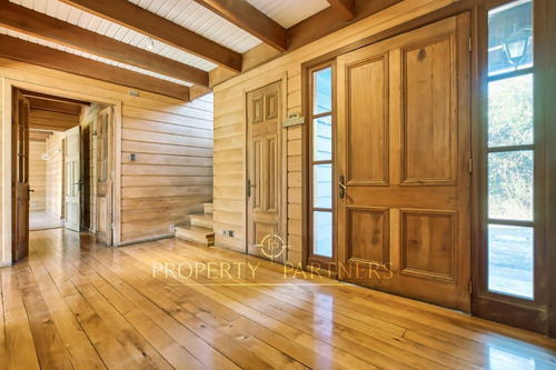 Acogedora Casa Estilo Sureño, Puerto Varas