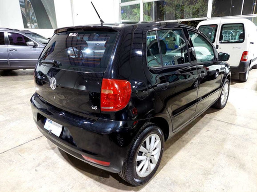 Imagen 5 de 8 de Volkswagen Fox 2011 1.6 Comfortline Pack 5 P