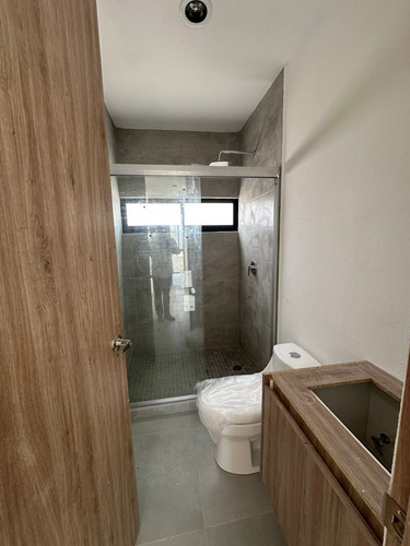 Estrena En Juriquilla San Isidro, Gran Ubicación, Hermosa, 3 Recámaras, Estudio