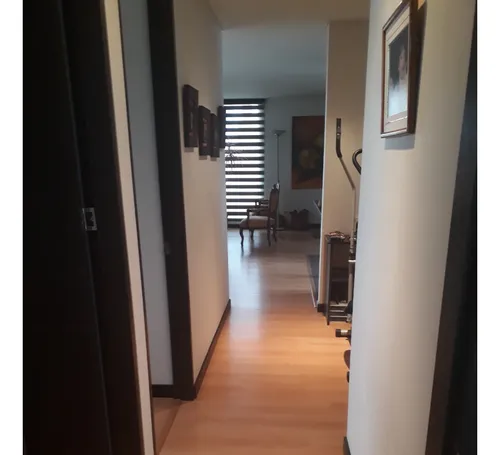 Excelente Apto Esquinero, 5 Piso, Ascensor, Unico Dueño, Como Nuevo.