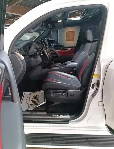 Lexus LX 5.7 570
