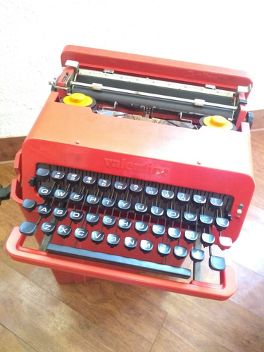 Máquina Escribir Olivetti Modelo Valentino 