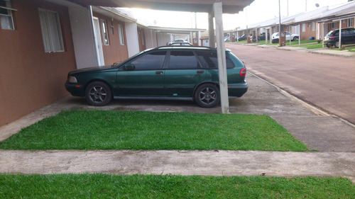 Volvo V40 T4 2.0 Automática (aproveitar/peças) Carro Andando