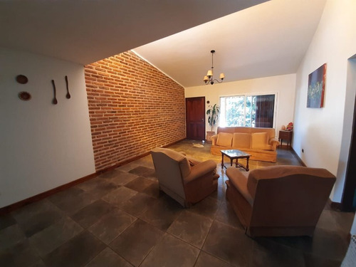 Imagen 5 de 14 de Casa En Venta En Ituzaingo Norte