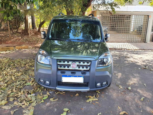 Imagem 2 de 8 de Fiat Doblò 1.8 Mpi Adventure 16v Flex 4p Manual
