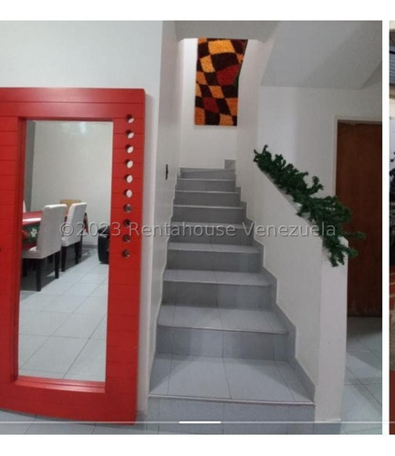 *//. Zudwendyz Leal Vende Casa Con Local Comercial En La Mata Cabudare, Lara. //* Zl