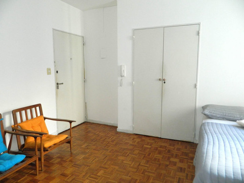 Imagen 5 de 17 de Departamento En Venta En Barrio Norte De 1 Ambiente