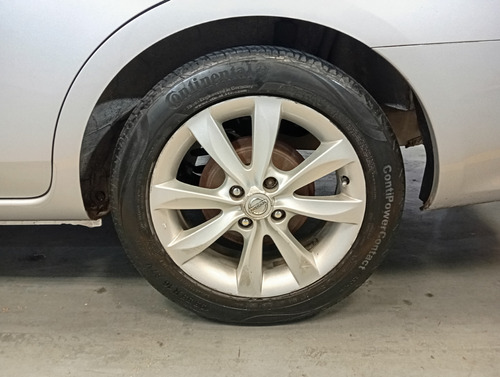 Nissan Versa 1.6 Advance Mt