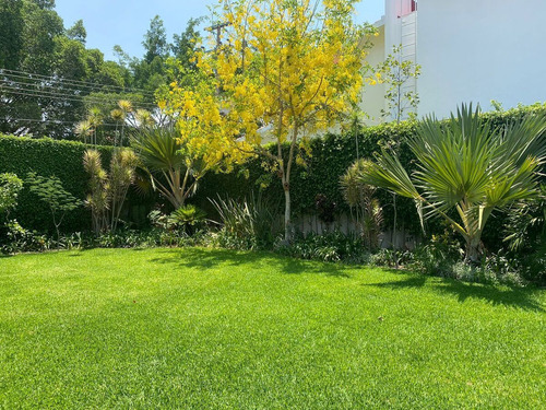 Casa En Venta Con Excelente Ubicación