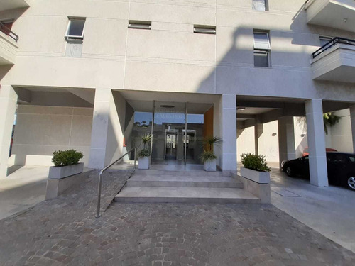 Imagen 2 de 12 de Departamento 2 Amb En Edificio En Venta En Lanus Este (055)