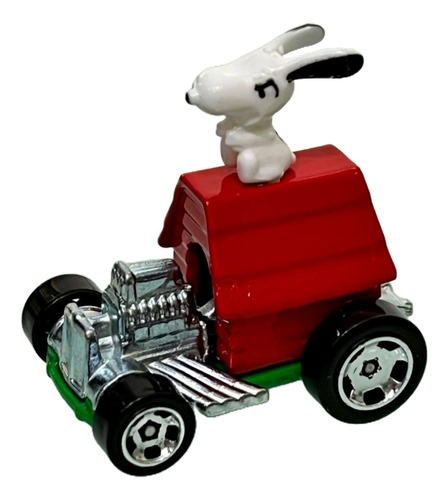 Hot Wheels Snoopy Peanuts Carro A Escala Colección