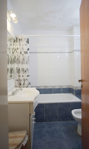Imagen 13 de 26 de Venta Casa Duplex Beccar 3 Amb Con Patio Y Cochera