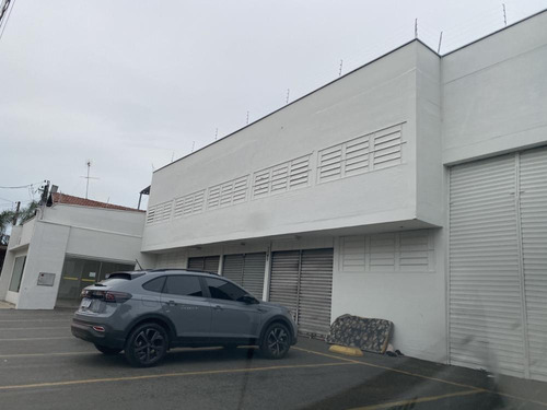 Salas Comerciais - Ref: L37936