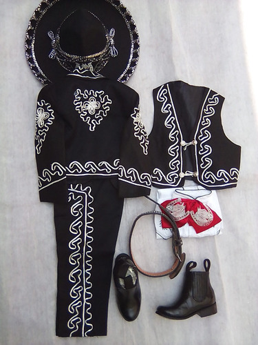Traje De Charro Sutach Bebé Botín Sombrero Camisa Moño Cinto