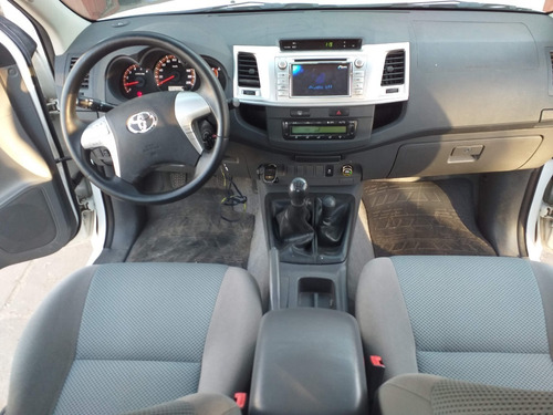 Toyota Hilux Srv 2013 4x4 Impecable!!