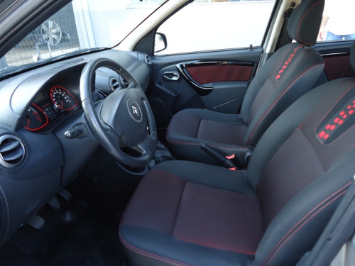 Imagem 7 de 11 de Renault Sandero - 2011/2012 1.6 Flex Stepway Manual