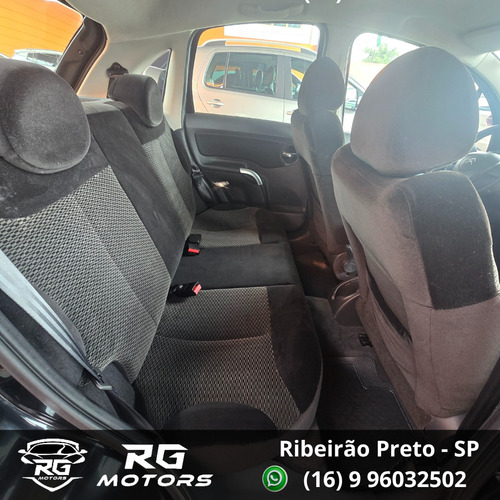 Citroën C3 1.6 16v Exclusive Flex Aut. 5p