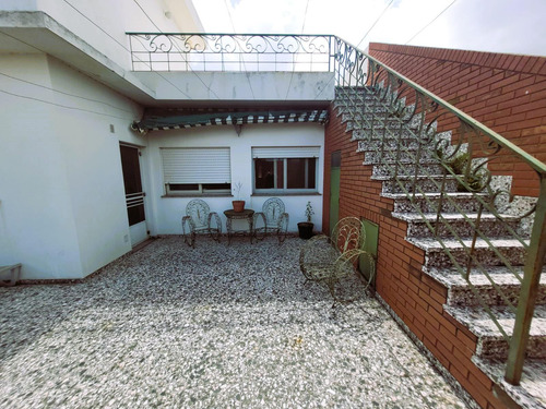 Venta Casa Planta Alta 4 Ambientes- Sarandi