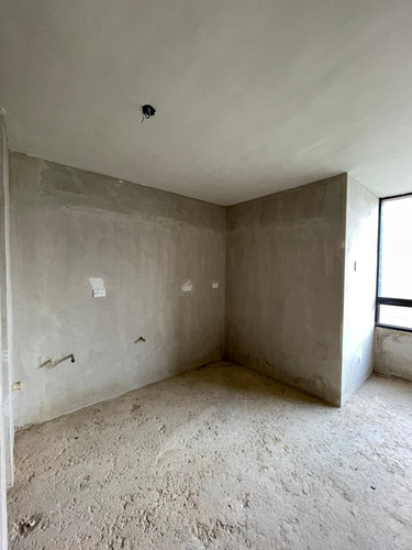 Apartamento Obra Gris En Venta .maria Resistido Solo Clientes