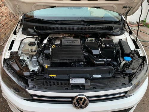 Imagen 24 de 24 de Volkswagen Polo Msi Comfortline 1.6