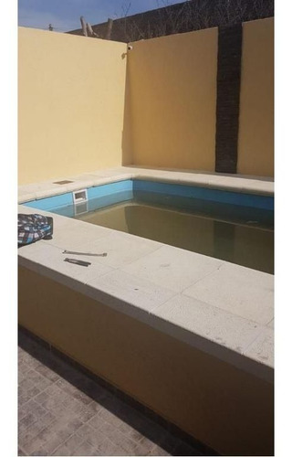 Imagen 6 de 10 de Casa S/lote De 185 M2 Con Piscina + Garage +terraza