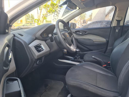 Chevrolet Onix 1.0 MPFI LT 8V FLEX 4P MANUAL