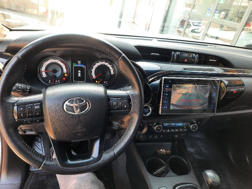 Imagen 12 de 20 de Toyota Hilux 2019 2.8 Cd Srx 177cv 4x4 At