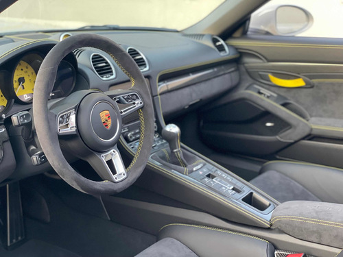 Imagen 12 de 14 de Porsche 718 Spyder