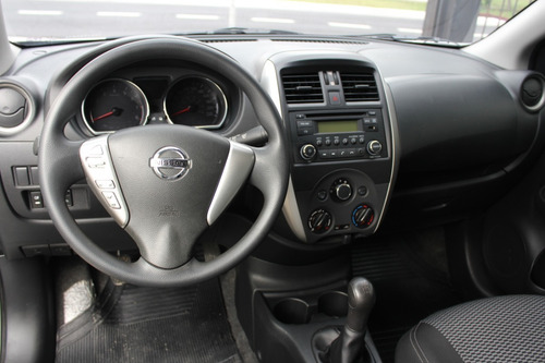 Nissan Versa S 1.6 2019