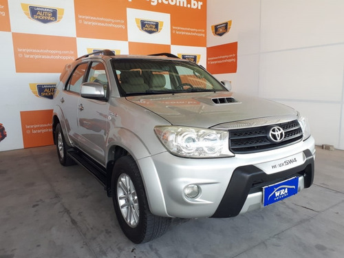 Imagem 10 de 10 de Toyota Hilux Sw4 3.0 Srv 4x4 7 Lugares 16v Turbo