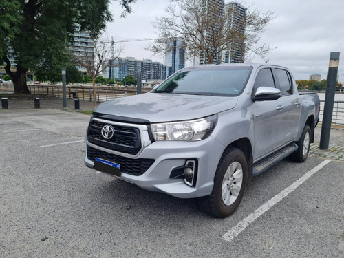 Toyota Hilux 2.8 Cd Srv 177cv 4x2