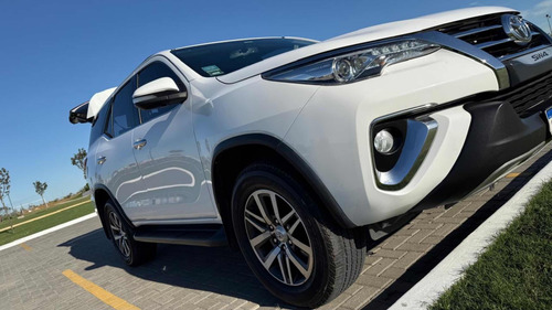Toyota Hilux SW4 2.8 Srx 177cv 4x4 7as At
