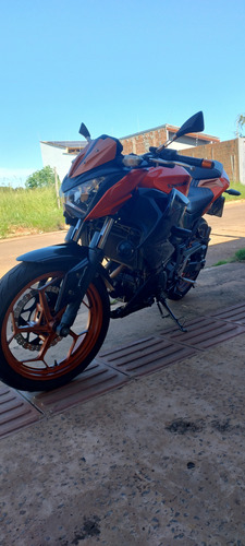 Moto Em Ótimas Condições, Algumas Marcas De Uso.