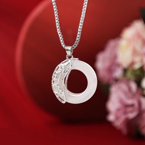 Colar De Casal Com Pingente Redondo Preto E Branco Com Pinge