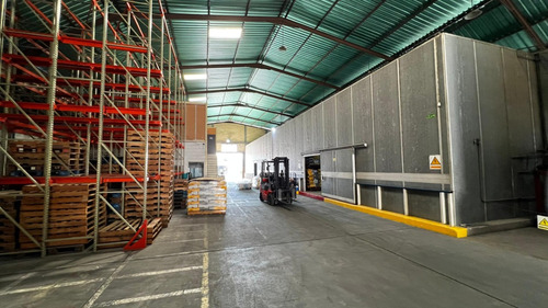 Daniela Linarez Ofrece En Venta Galpones En Zona Industrial Iii Avenida Principal Totalmente Equipadon Con Cavas De Conservacion Empaquetadora Listo Para Producir Conjunto Privado Barquisimeto Lara