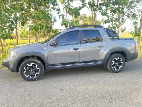 Duster Oroch 4x4