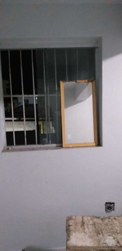 Prédio Inteiro À Venda Na Avenida Teixeira E Souza, Centro, Cabo Frio - Rj - Liv-10405