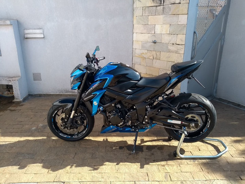 Suzuki Gsx S 750