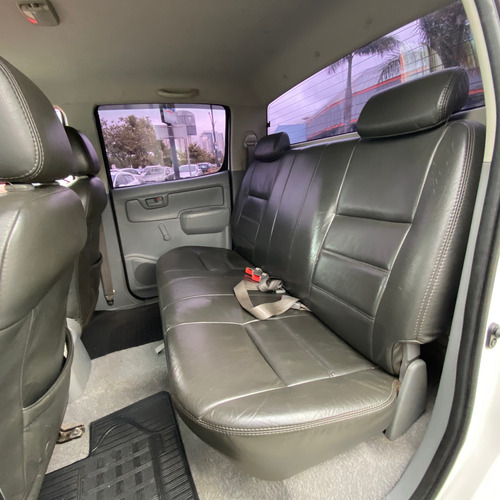 Toyota Hilux 2.5 Cab. Dupla 4x4 4p