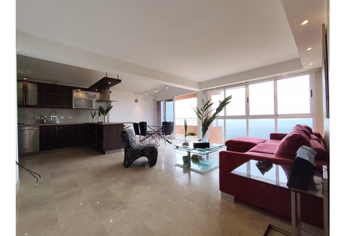 Se Alquila Bello Apartamento Ubicado En Loma Linda.