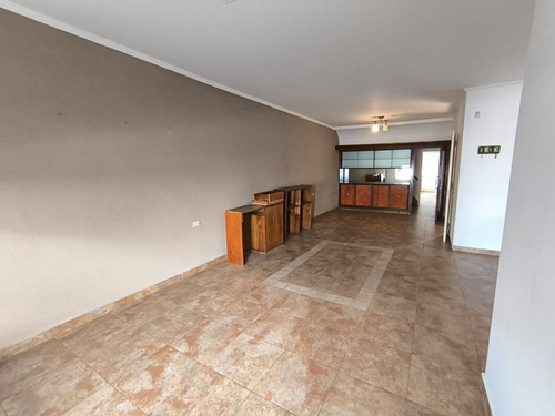 Casa En Venta - Barrio Juniors - 4 Dormitorios