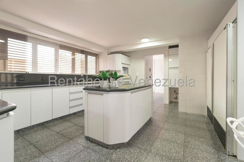 Casa En Venta En Alto Hatillo Caracas Jardin Vista Panoramica Angela Tochon