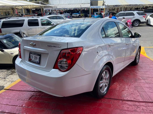 Imagen 5 de 9 de Chevrolet Sonic 2012 C Aa Ee At