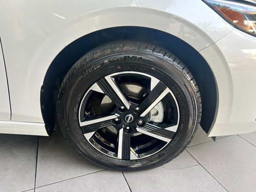 Nissan Sentra 2.0 Advance Cvt