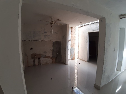 Imagen 4 de 12 de Excelente Town House En El Retiro