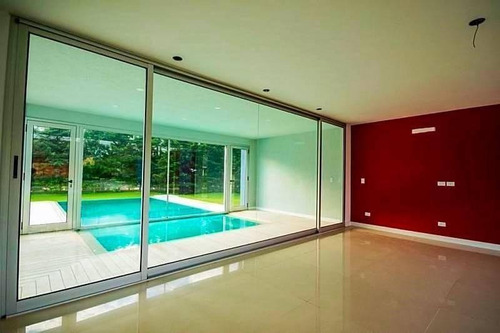 Imagen 5 de 30 de Casa De Estilo Racionalista En Venta En Country San Diego - Moreno